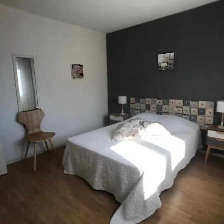 Appartement Vanina 2 *